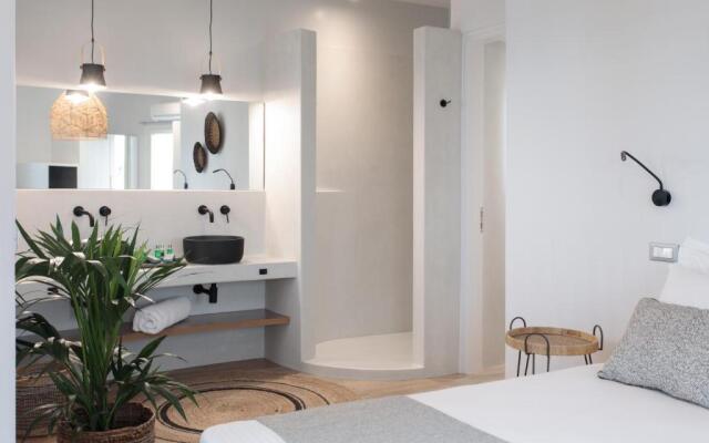 Sunday Luxury Suites Naxos