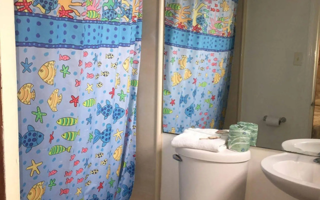 Captain's Cove Motel