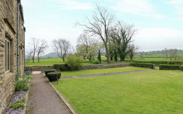 Upper Hurst Farmhouse