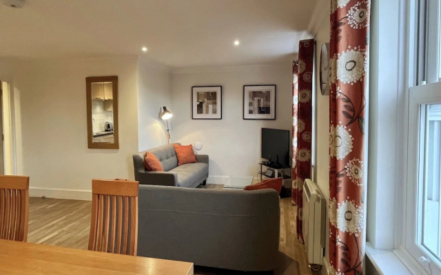 Your Space Apartments - Manor House