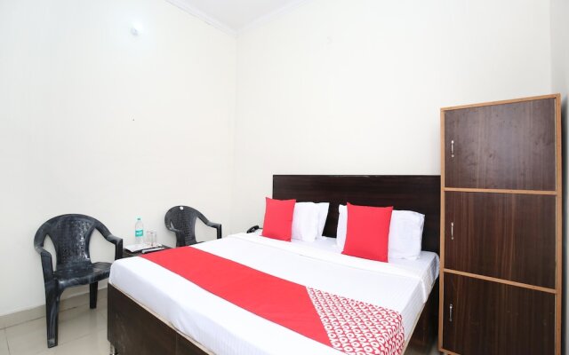 OYO 13088 Hotel Basant