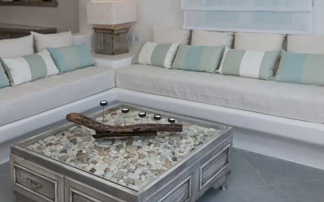 Aegean Queen Villas