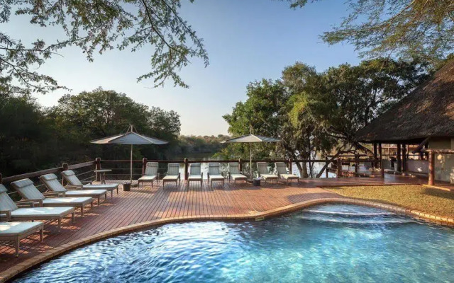 Thornybush Waterside Lodge