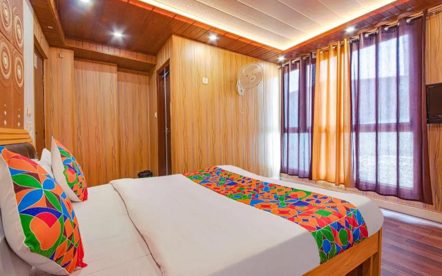 FabHotel Sapphire