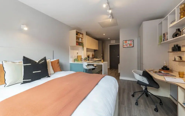 Student Only The Aspen