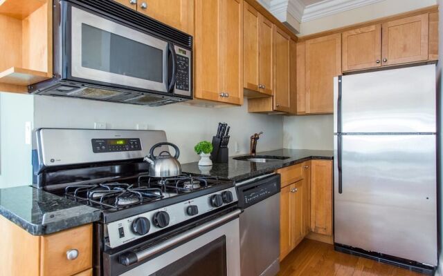 Central 2Br Apt Near Independence Hall By Domio