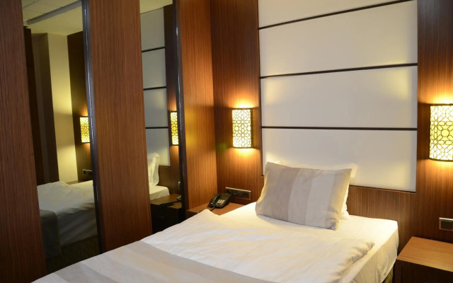 Safa Royal Museum Hotel