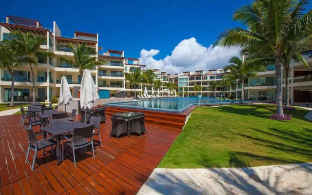 Elements 209 by Tripintravel