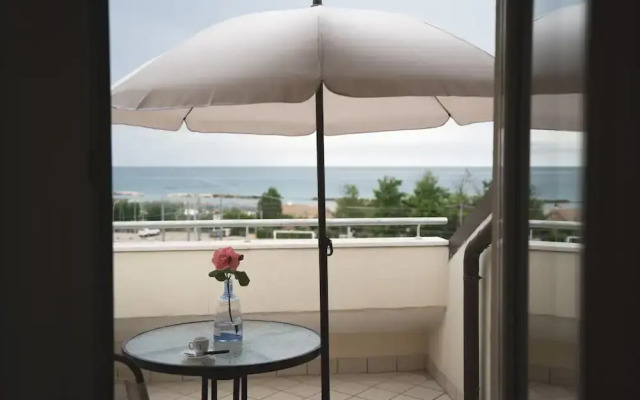 Cucci House Lido Riccio