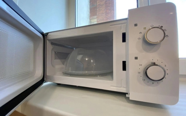 Желтый Нарцисс на улице Пархоменко