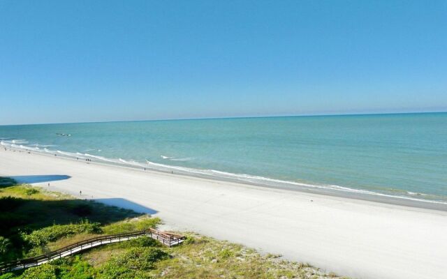 Beachfront Condo With Huge Views/pools/tennis/grills