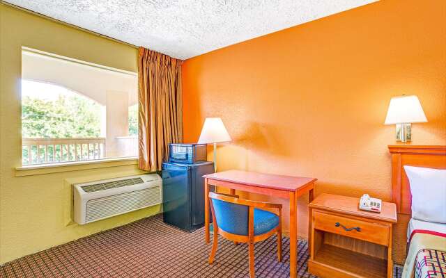 Days Inn by Wyndham Chesapeake