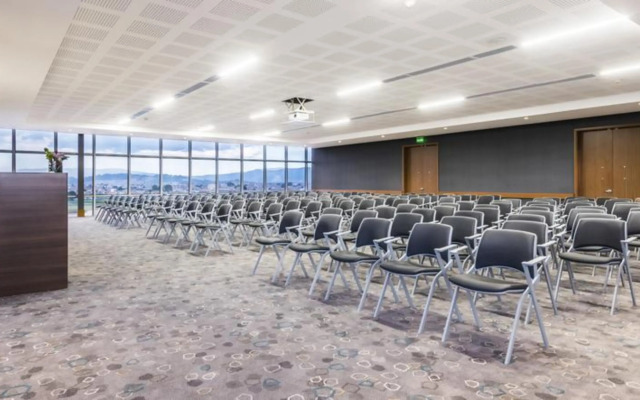 Courtyard by Marriott Bogota Airport