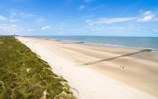 Comfy Holiday Home, Beach Within Walking Distance