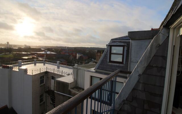 Stay In Cardiff Crichton House