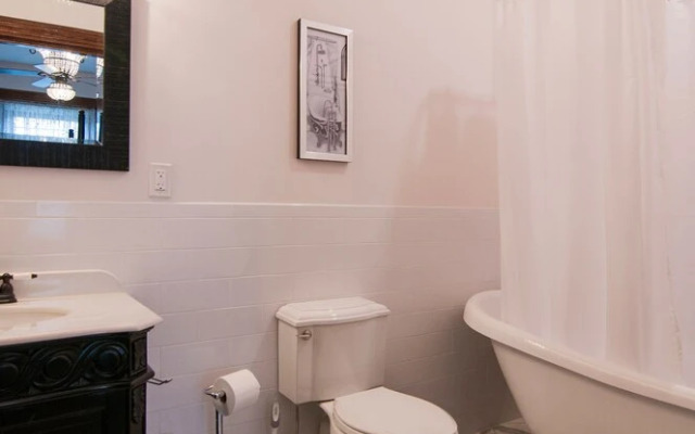 George Washington Wood Bed & Breakfast