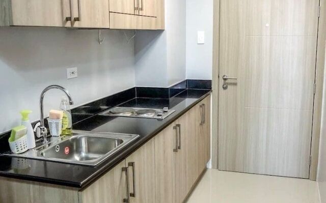 USP Suites at SHELL Residences