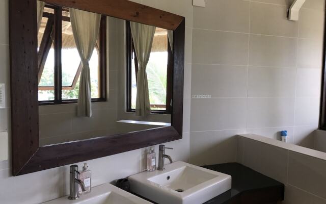 Stunning luxe 220sm villa by the sea entirely private with own pool