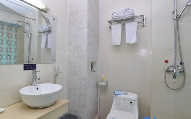 Zhenan Business Hotel