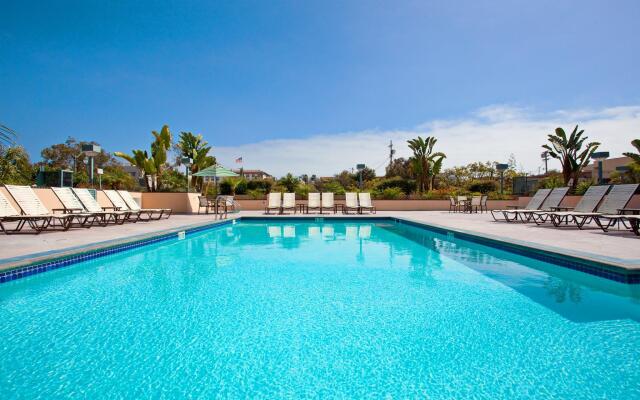 Crowne Plaza Los Angeles Harbor Hotel by IHG