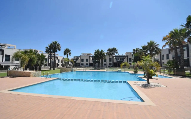 Penthouse Oasis Beach IV N  142