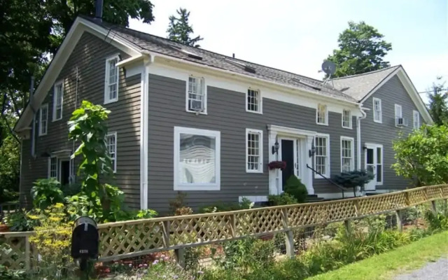 Black Walnut Bed and Breakfast