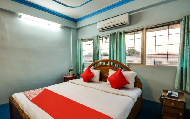 Hotel Ashirwad by OYO Rooms