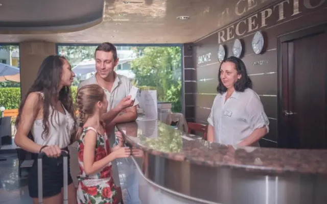 Regina Hotel