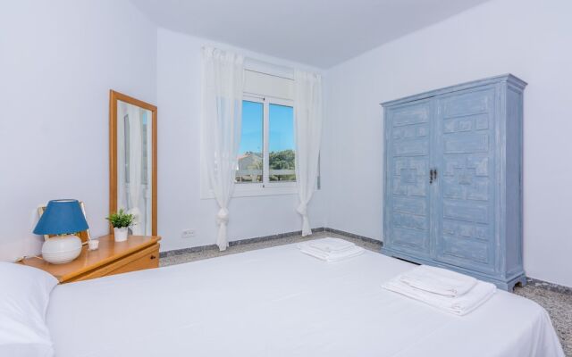 HomeHolidaysRentals Illes