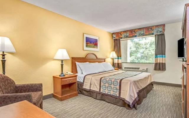 Days Inn - Raleigh Downtown