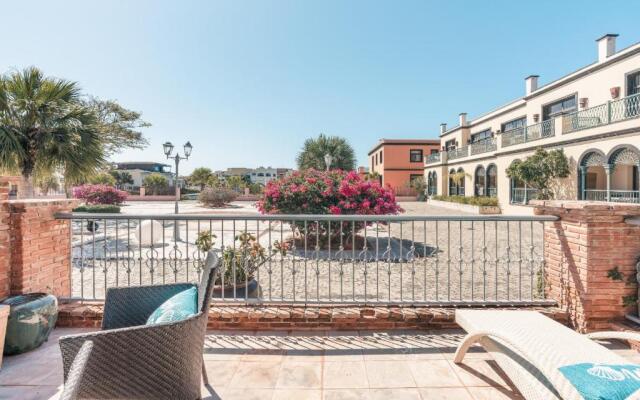 Beautiful and pet Friendly Apartment at Fishing Lodge A13