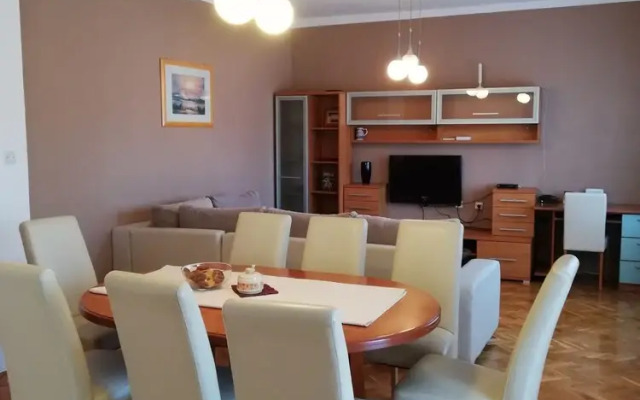 Apartments Mira