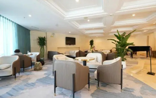 Tumenjiang Business Hotel