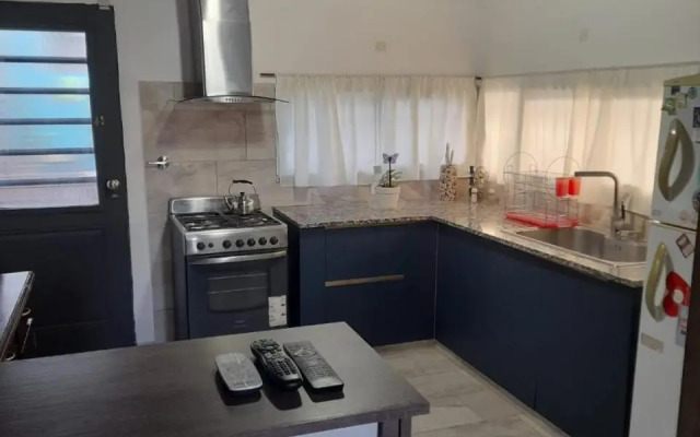 Hermosa casa con patio, parrilla y garage cerrado