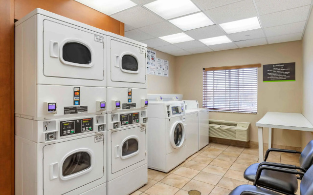 Extended Stay America Suites Houston IAH Airport