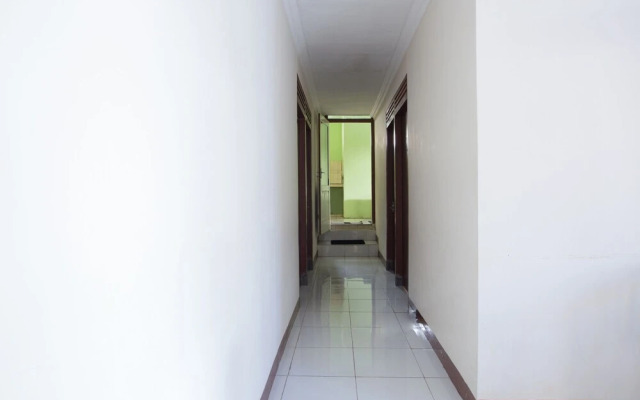SPOT ON 2719 Homestay Rizqi Syariah - Hostel