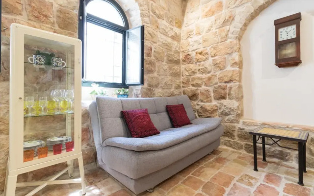 Best Location Jerusalem Stone Apartment