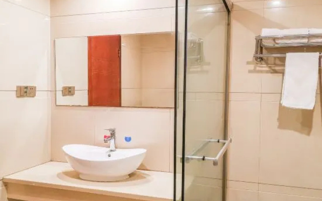 Xianju Hongda Hotel (Wuyue Plaza Branch of passenger transport center) – Bathroom – Taizhou