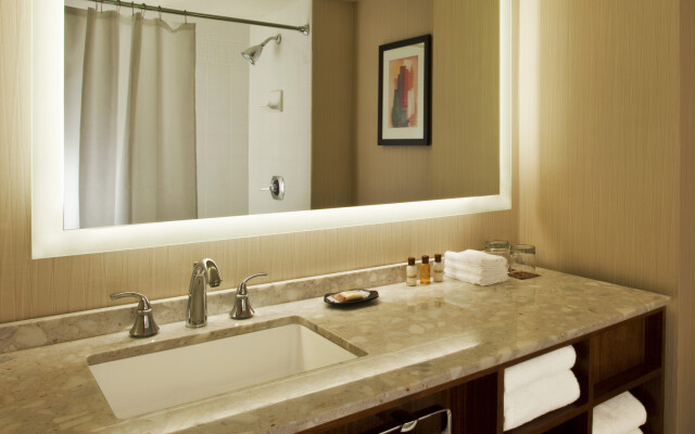 Sheraton Grand Chicago Riverwalk