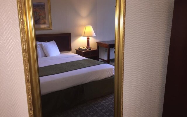 Sawgrass Inn & Conference Center