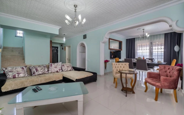 Capacious Villa With Private Pool in Antalya