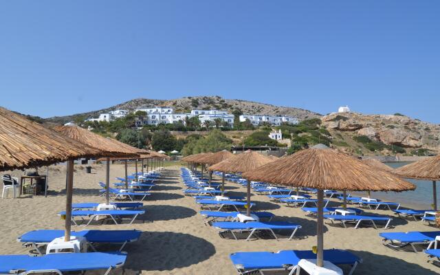 Dolphin Bay Seaside Resort & Suites