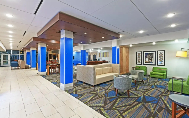 Holiday Inn Express & Suites Brenham South by IHG