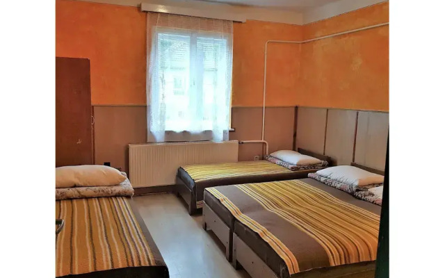 Muskátli Vendégház - Hostel