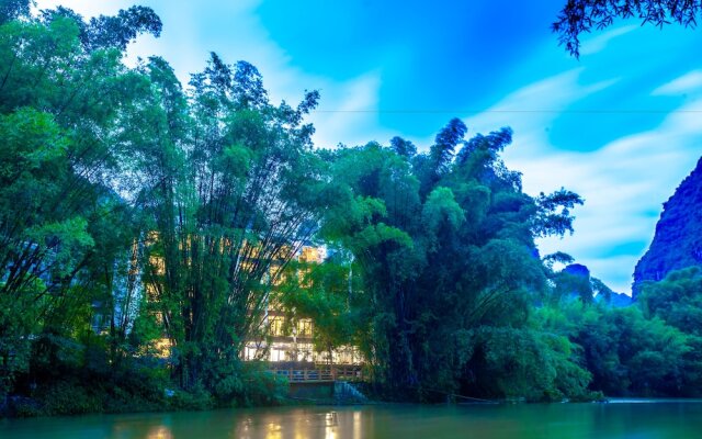 Courtyard Hotel - Yulong River Branch