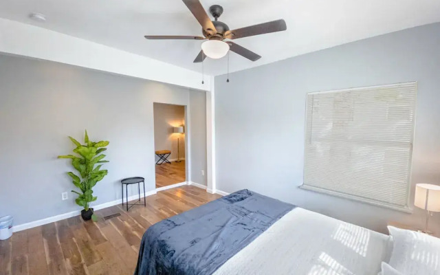 Magnificent Large Home Near Downtown