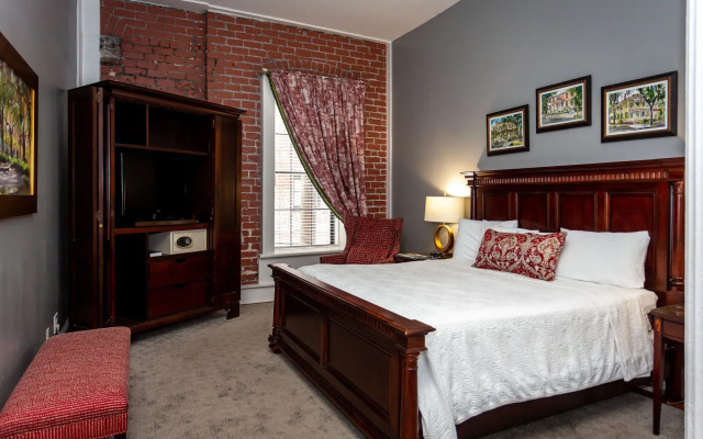 East Bay Inn, Historic Inns of Savannah Collection