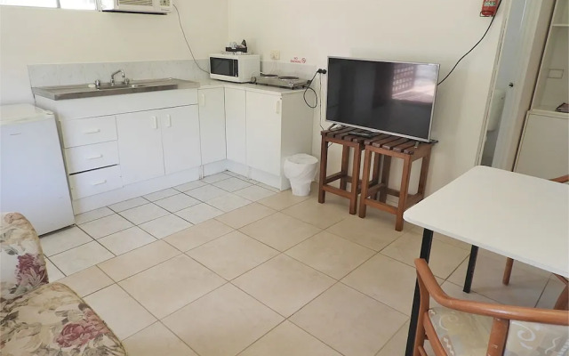 Beerwah Glasshouse Mountains Motel