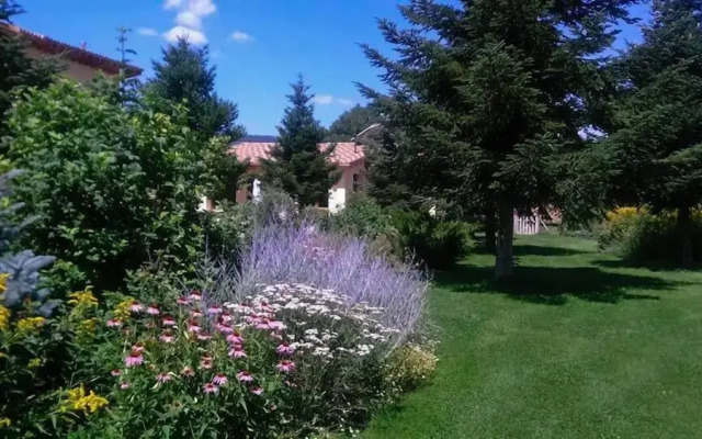 Aparthotel Biosostenible Jardín del Río Cuervo