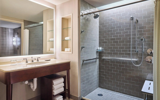 The Westin Chicago River North